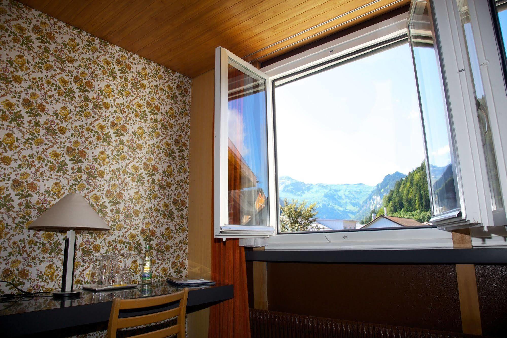 Hotel Garni Rosslipost Unteriberg エクステリア 写真